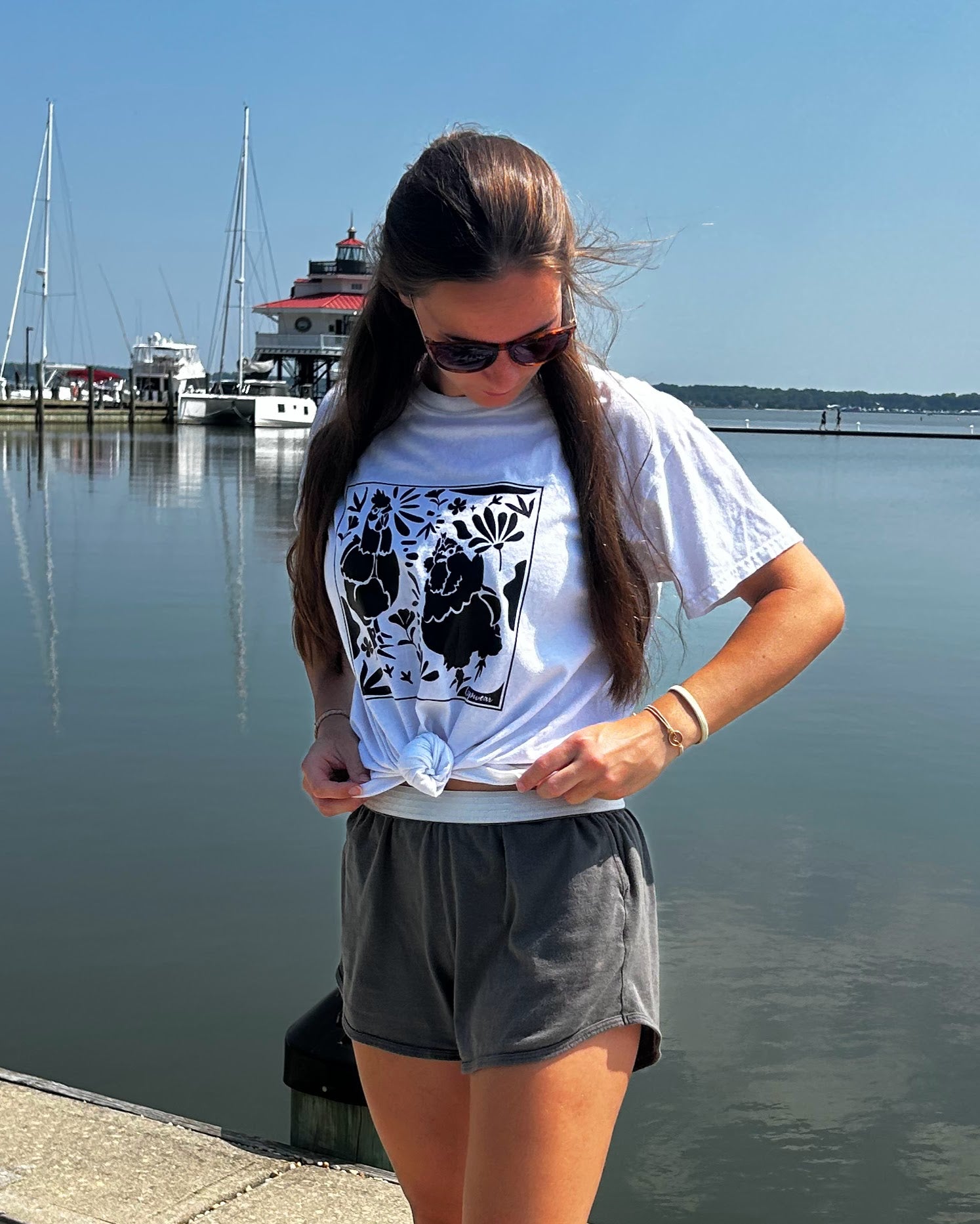 Minimalist Floral Blob Chicken print Tee